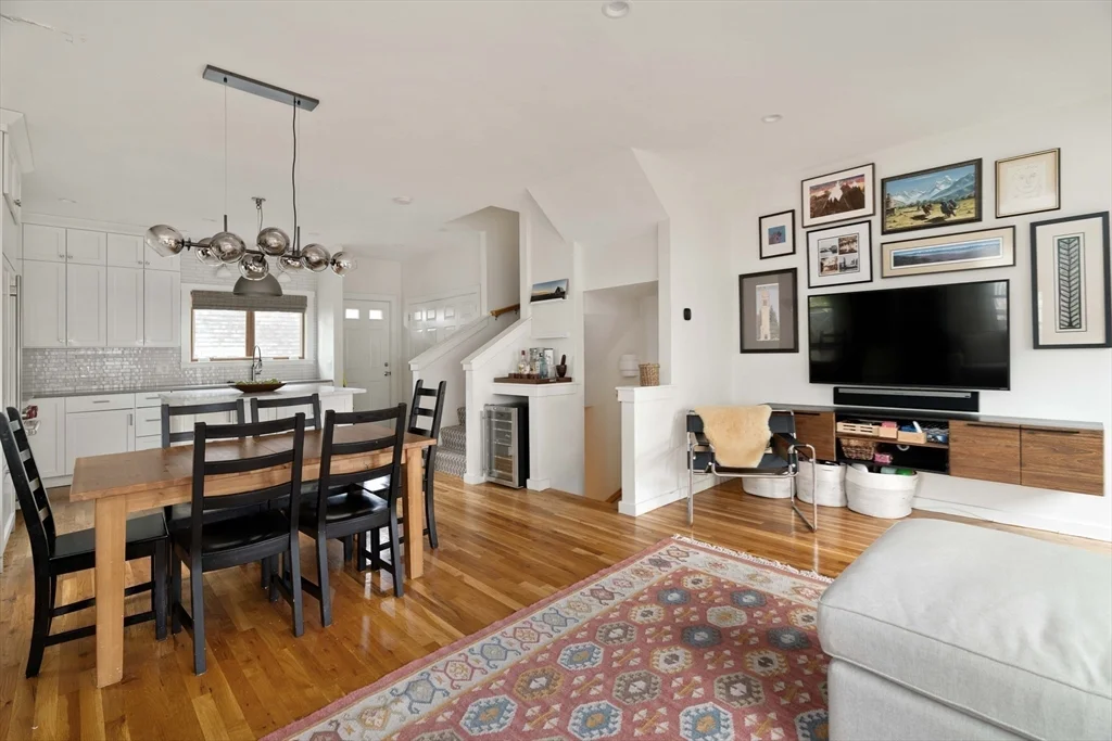3 bed, 2 bath apartment for rent at 154 Allston St Unit 154, Cambridgeport — photo 8 of 27