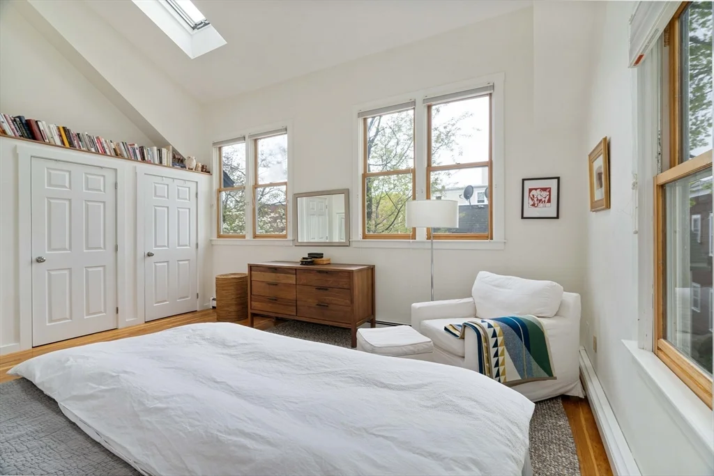 3 bed, 2 bath apartment for rent at 154 Allston St Unit 154, Cambridgeport — photo 14 of 27