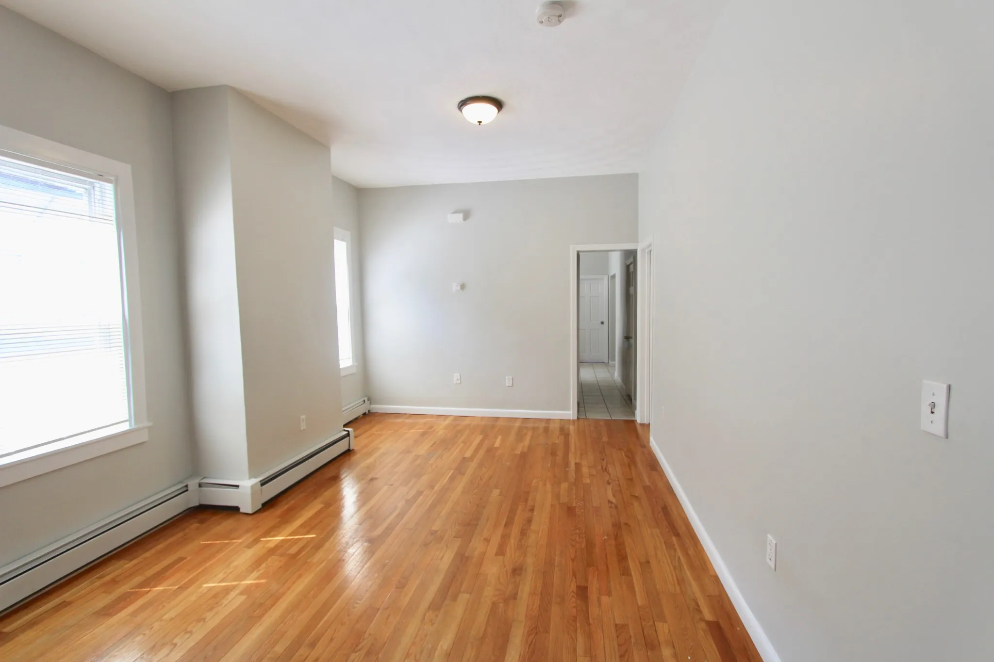 4 bed, 2 bath apartment for rent at 154 Bennington St Unit 3, East Boston — photo 2 of 10