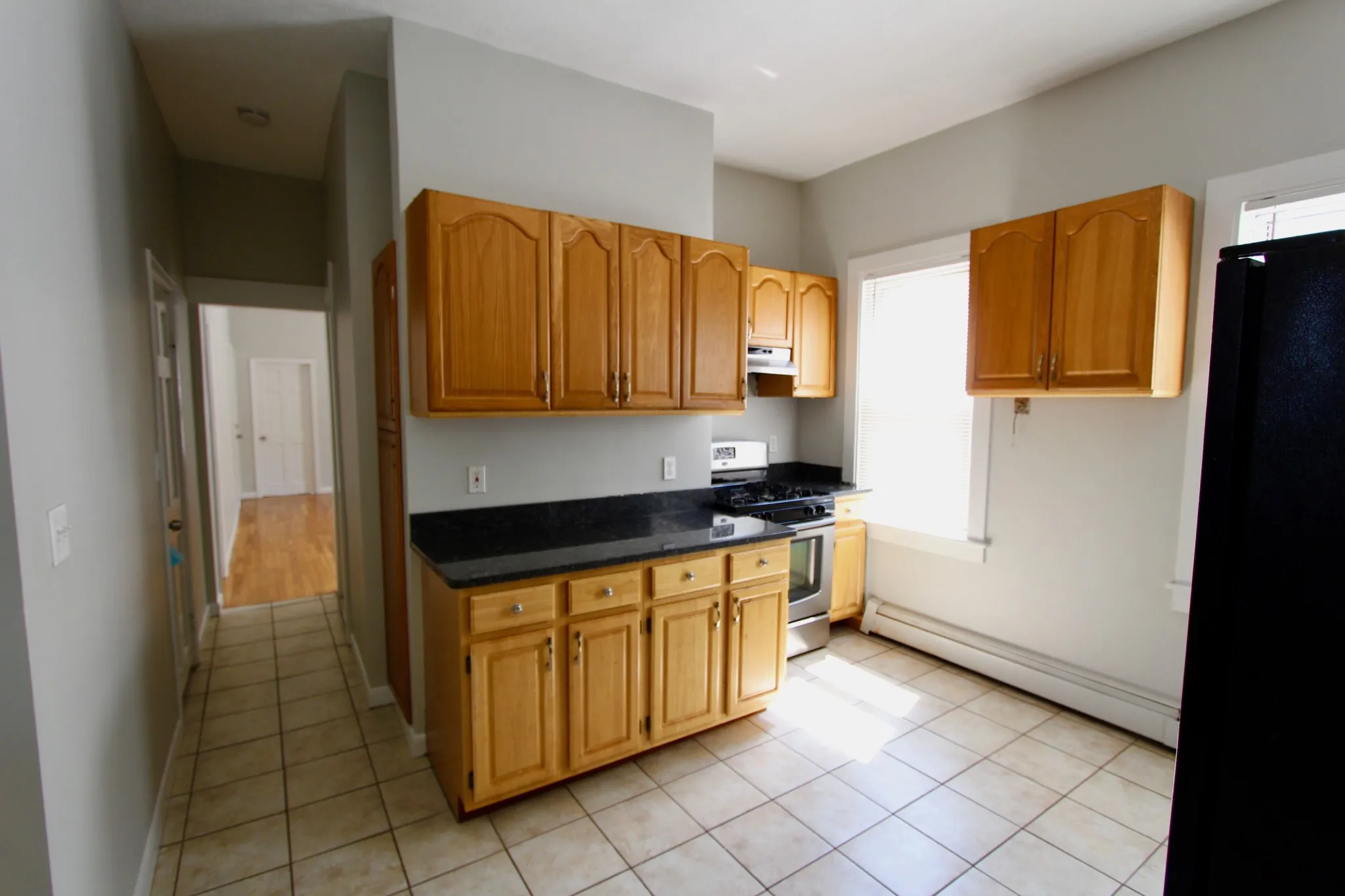 4 bed, 2 bath apartment for rent at 154 Bennington St Unit 3, East Boston — photo 7 of 10