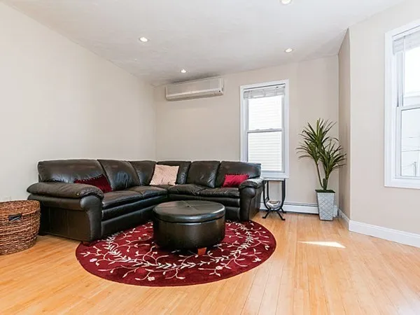 2 bed, 1 bath apartment for rent at 154 Boylston Unit 2, Jamaica Plain — photo 17 of 25