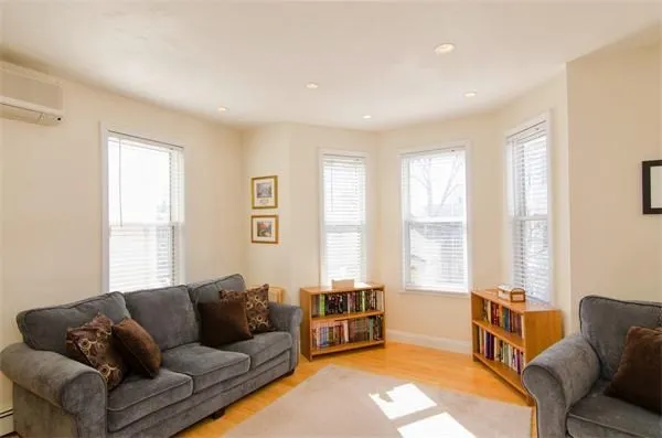 2 bed, 1 bath apartment for rent at 154 Boylston Unit 2, Jamaica Plain — photo 2 of 25