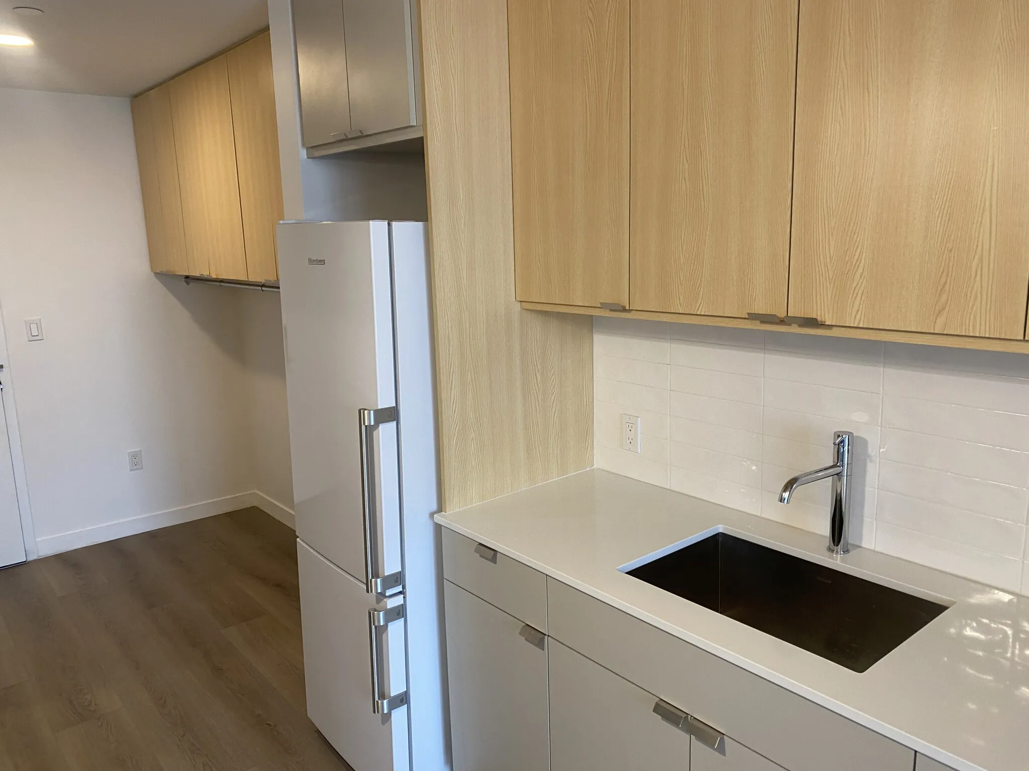 Studio bed, 1 bath apartment for rent at 154 Broadway Unit 507, East Somerville — photo 5 of 35