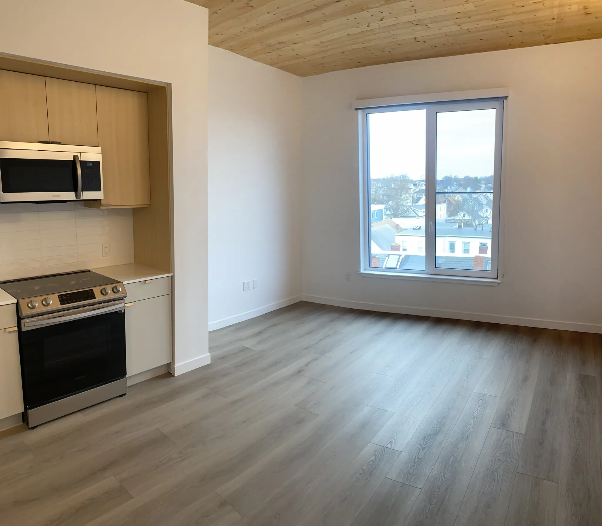 Studio bed, 1 bath apartment for rent at 154 Broadway Unit 507, East Somerville — photo 8 of 35