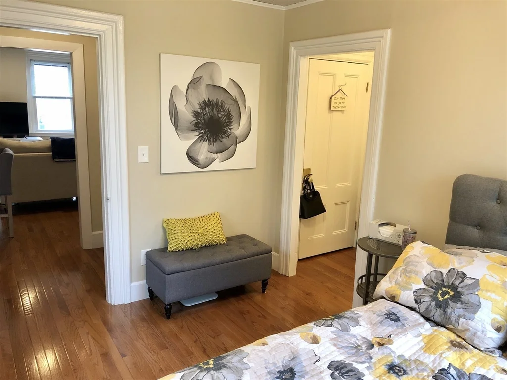 1 bed, 1 bath apartment for rent at 154 Central St Unit 10, Magoun Square — photo 15 of 17
