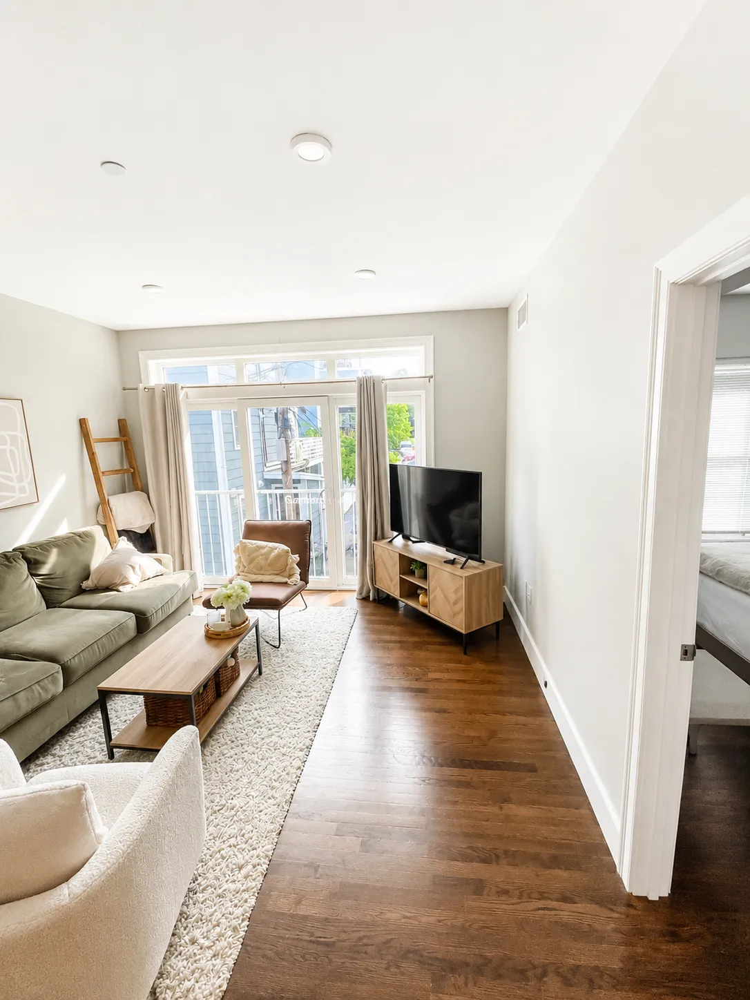 2 bed, 2 bath apartment for rent at 154 Gold St Unit 1, South Boston — photo 1 of 15