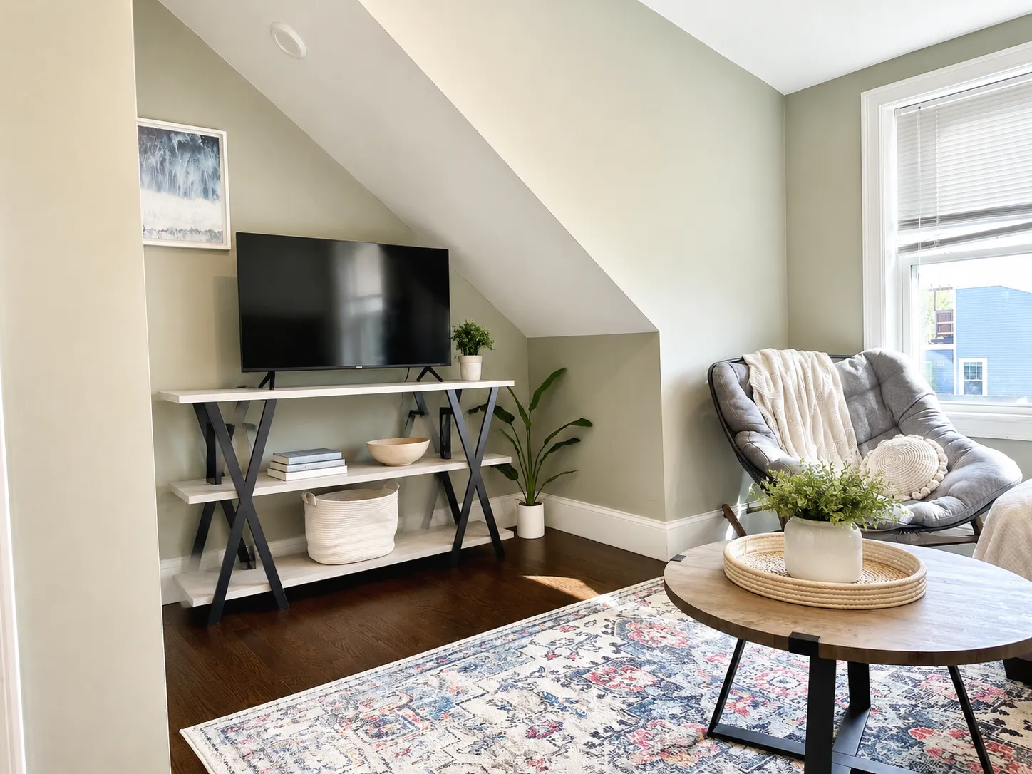 2 bed, 1 bath apartment for rent at 154 Gold St Unit 3, South Boston — photo 11 of 21
