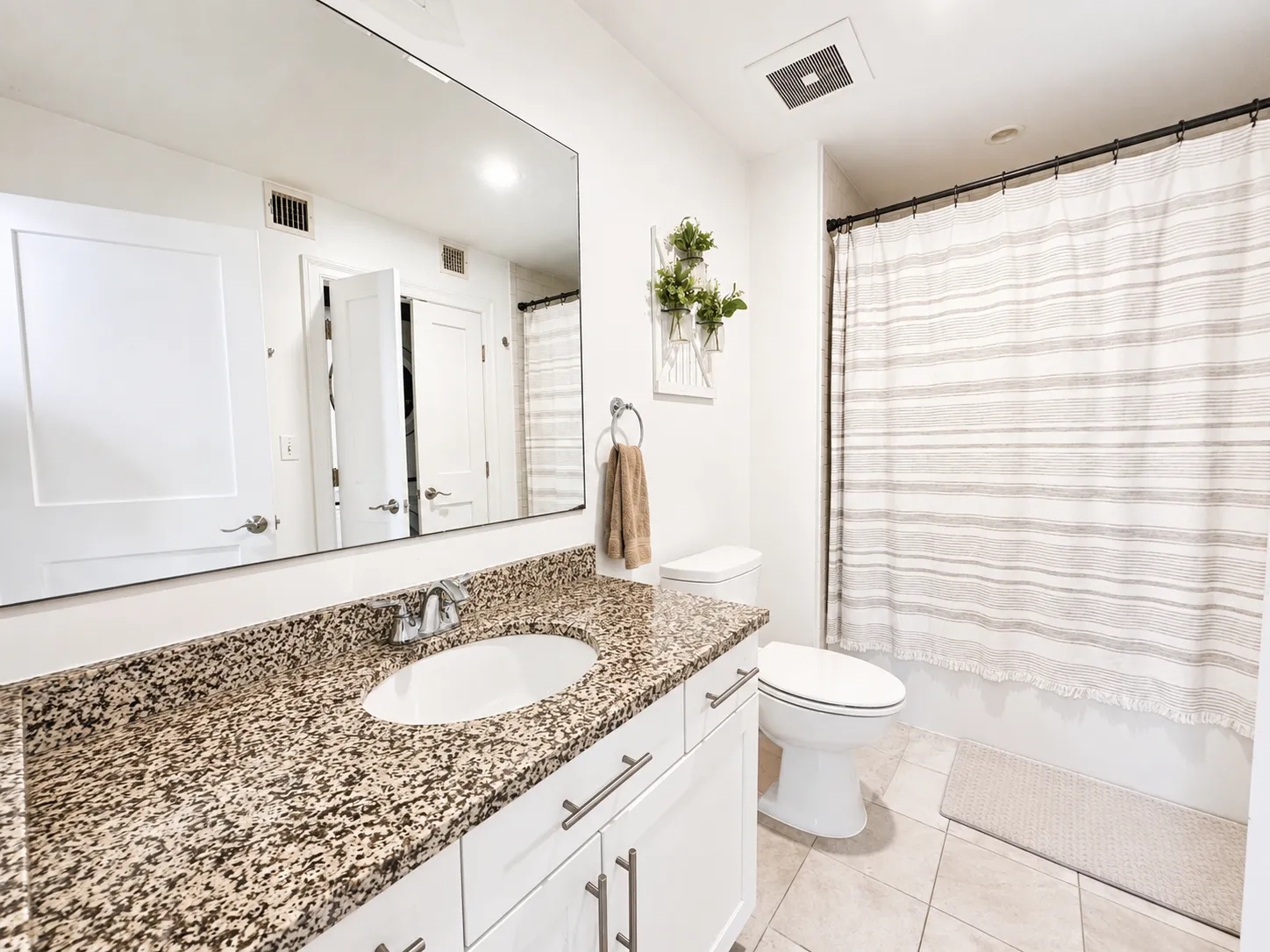 2 bed, 1 bath apartment for rent at 154 Gold St Unit 3, South Boston — photo 2 of 21