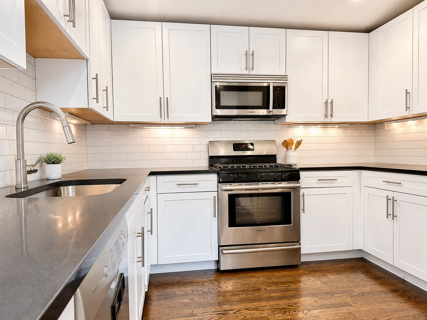 2 bed, 1 bath apartment for rent at 154 Gold St Unit 3, South Boston — photo 18 of 21