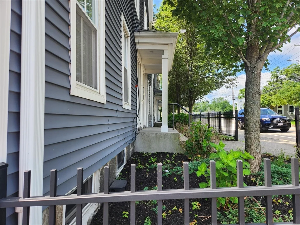 1 bed, 1 bath apartment for rent at 154 Granite St Unit 160-1, Quincy — photo 2 of 19