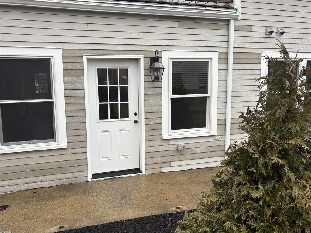 2 bed, 1 bath apartment for rent at 154 Granite St Unit 2&3, Rockport — photo 3 of 22
