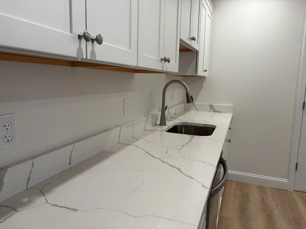 2 bed, 1 bath apartment for rent at 154 Granite St Unit 2&3, Rockport — photo 8 of 22