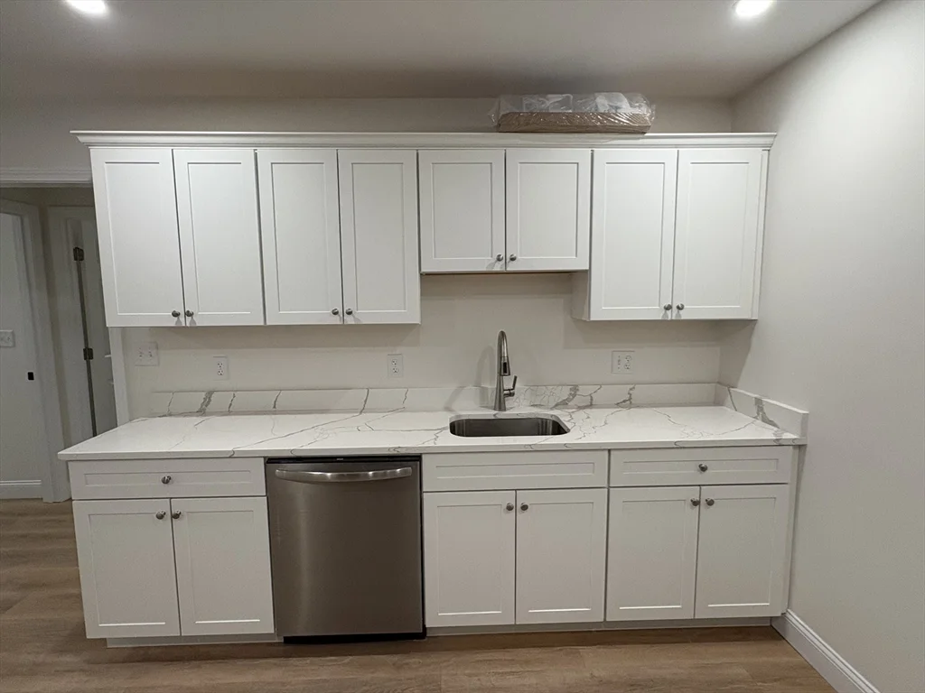 2 bed, 1 bath apartment for rent at 154 Granite St Unit 2&3, Rockport — photo 12 of 22