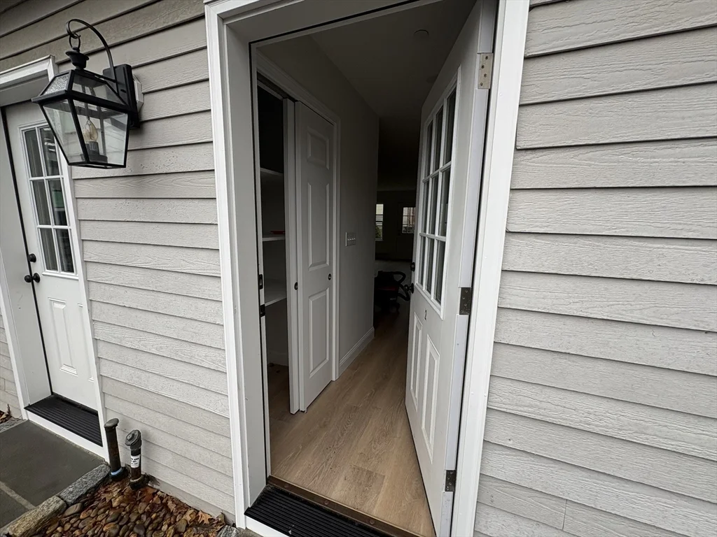 2 bed, 1 bath apartment for rent at 154 Granite St Unit 2&3, Rockport — photo 2 of 22