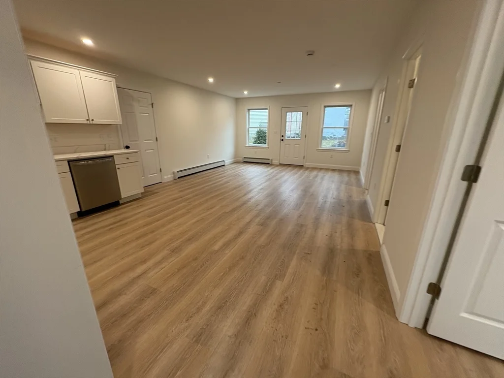 2 bed, 1 bath apartment for rent at 154 Granite St Unit 2&3, Rockport — photo 16 of 22
