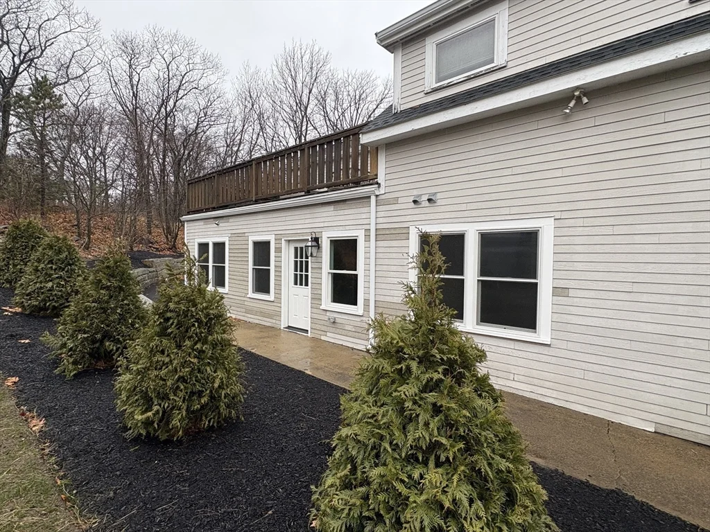 2 bed, 1 bath apartment for rent at 154 Granite St Unit 2&3, Rockport — photo 5 of 22