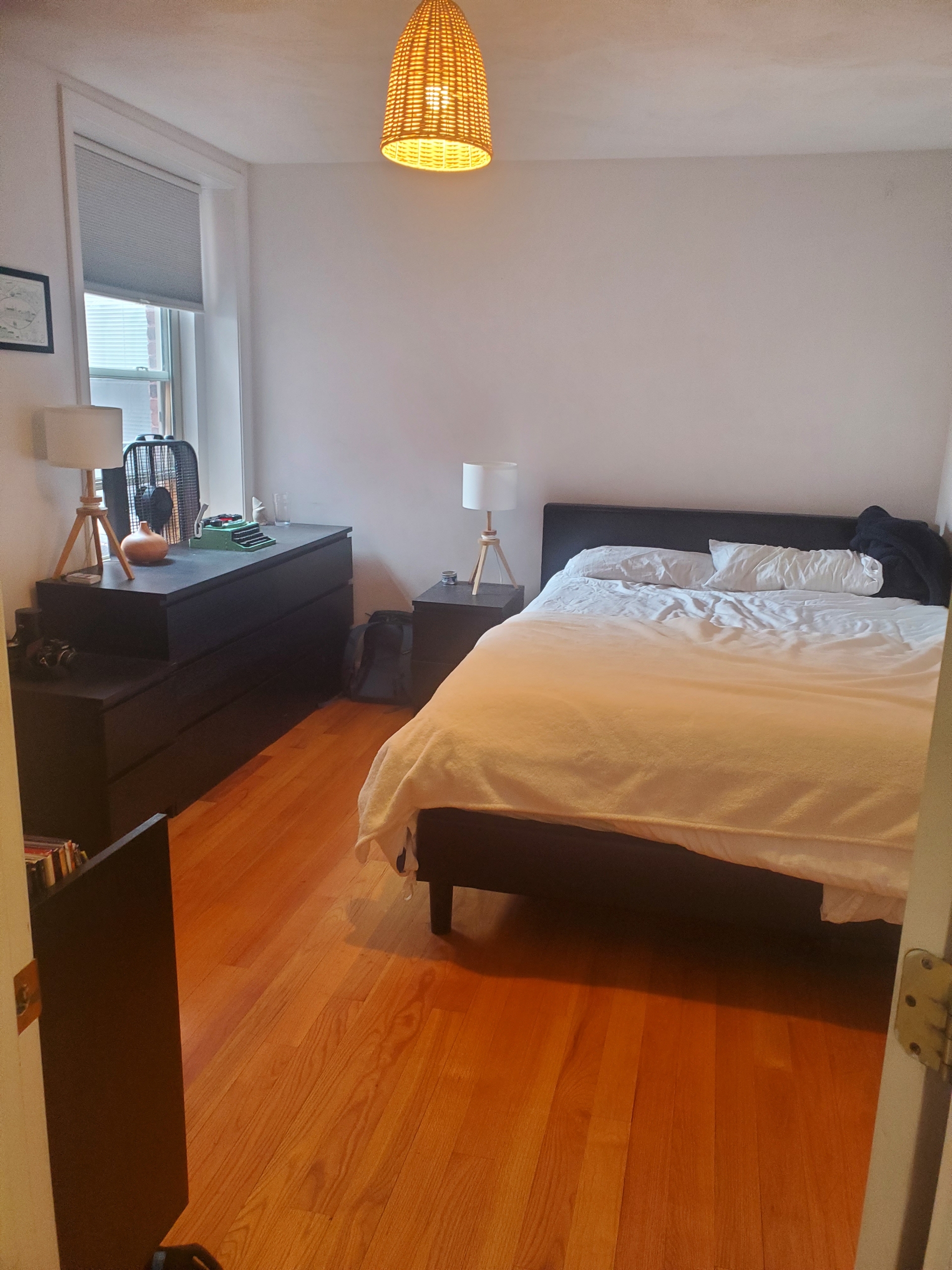3.5 bed, 2 bath apartment for rent at 154 Harvard St Unit 7, Coolidge Corner — photo 2 of 11
