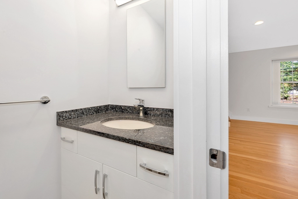 3 bed, 2 bath apartment for rent at 154 Highland St Unit 154, Roxbury — photo 14 of 35