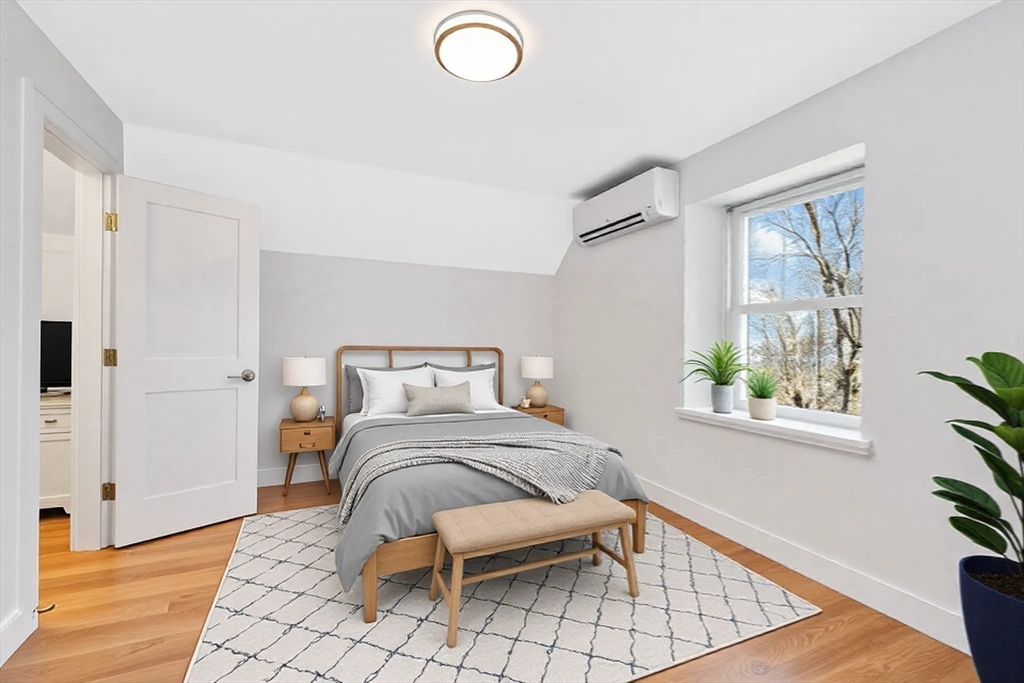 3 bed, 2 bath apartment for rent at 154 Highland St Unit 154, Roxbury — photo 23 of 35