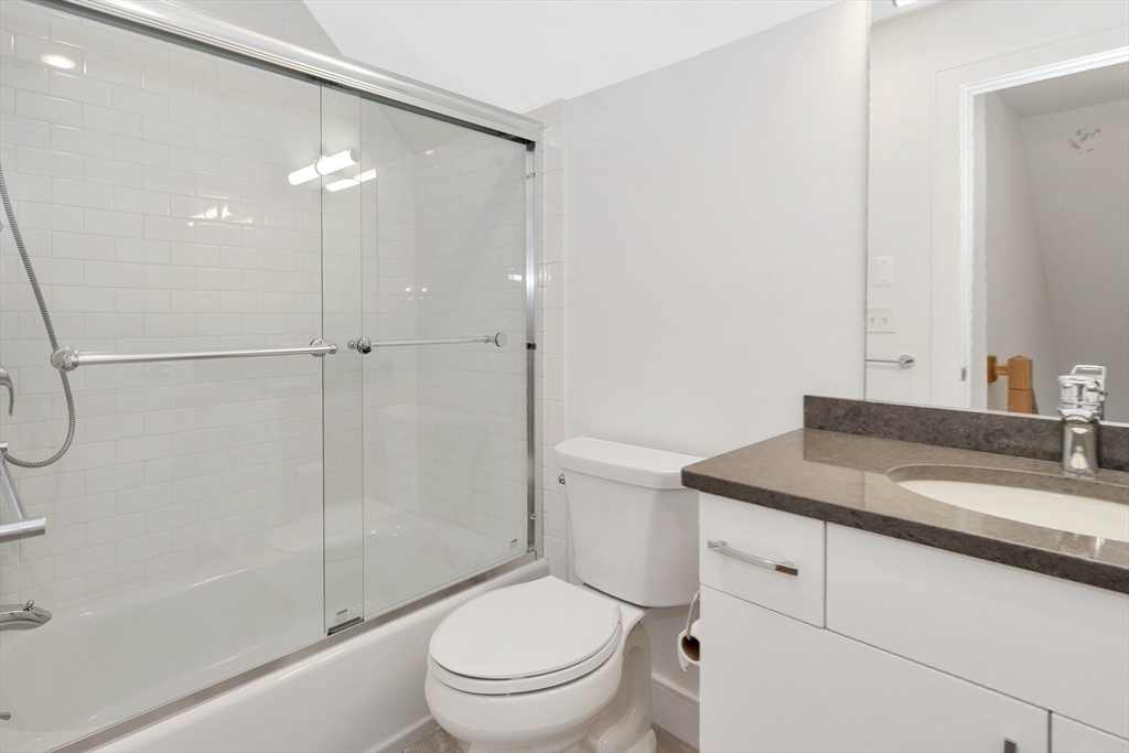 3 bed, 2 bath apartment for rent at 154 Highland St Unit 154, Roxbury — photo 26 of 35