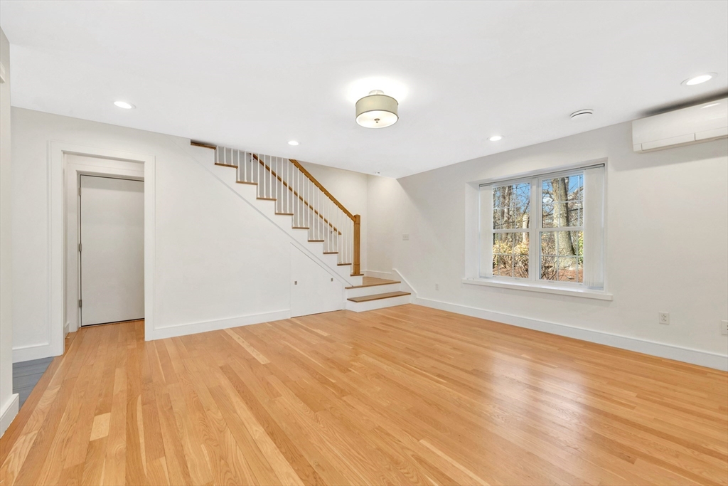 3 bed, 2 bath apartment for rent at 154 Highland St Unit 154, Roxbury — photo 2 of 35