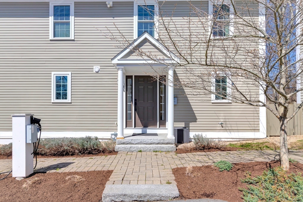 3 bed, 2 bath apartment for rent at 154 Highland St Unit 154, Roxbury — photo 31 of 35