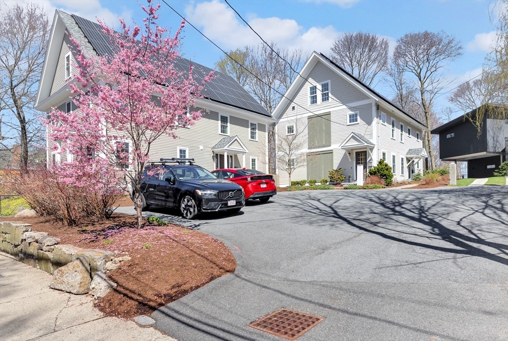 3 bed, 2 bath apartment for rent at 154 Highland St Unit 154, Roxbury — photo 35 of 35
