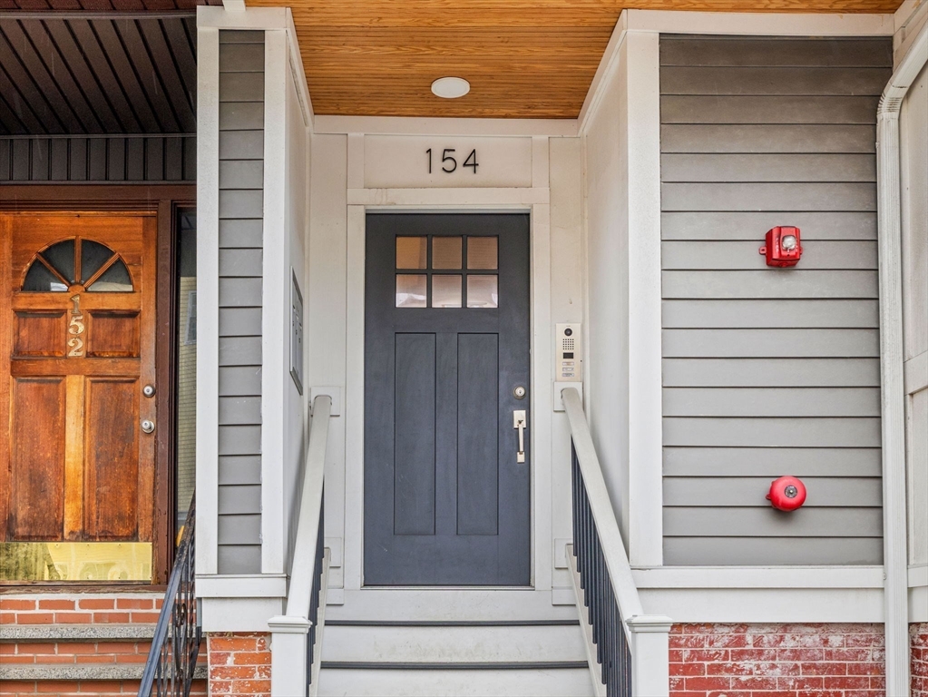 2 bed, 2 bath apartment for rent at 154 Lexington St Unit 2, East Boston — photo 17 of 19