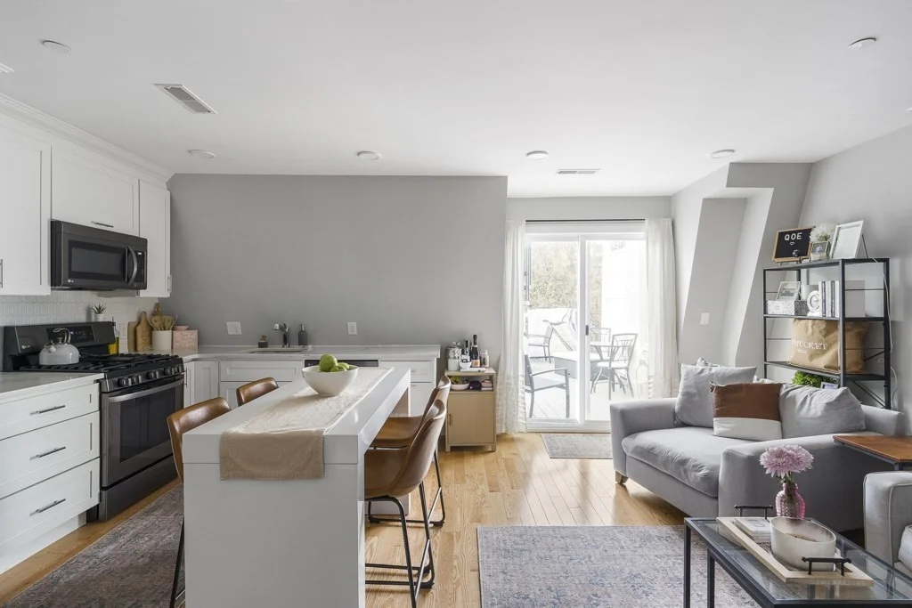 1 bed, 1 bath apartment for rent at 154 Lexington St Unit 3, East Boston — photo 8 of 16
