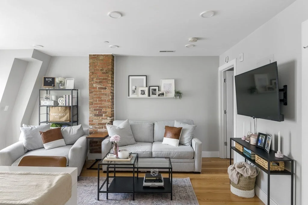 1 bed, 1 bath apartment for rent at 154 Lexington St Unit 3, East Boston — photo 6 of 16