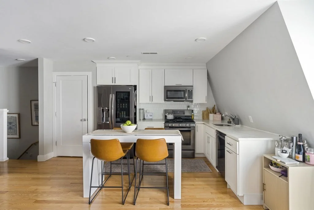1 bed, 1 bath apartment for rent at 154 Lexington St Unit 3, East Boston — photo 2 of 16