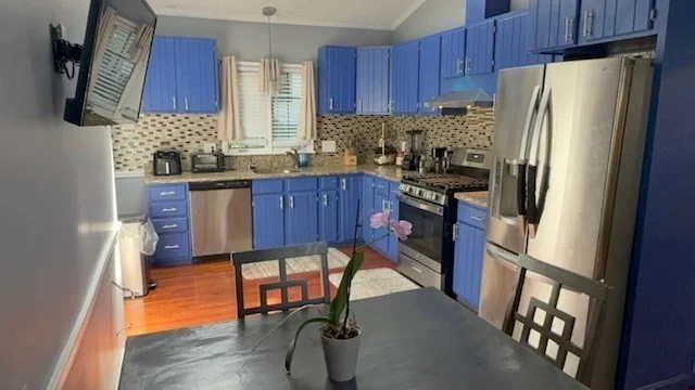 4 bed, 2 bath apartment for rent at 154 Lincoln, Stoughton — photo 5 of 17