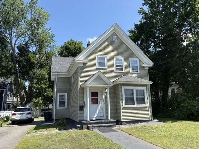 4 bed, 2 bath apartment for rent at 154 Lincoln, Stoughton — photo 1 of 17