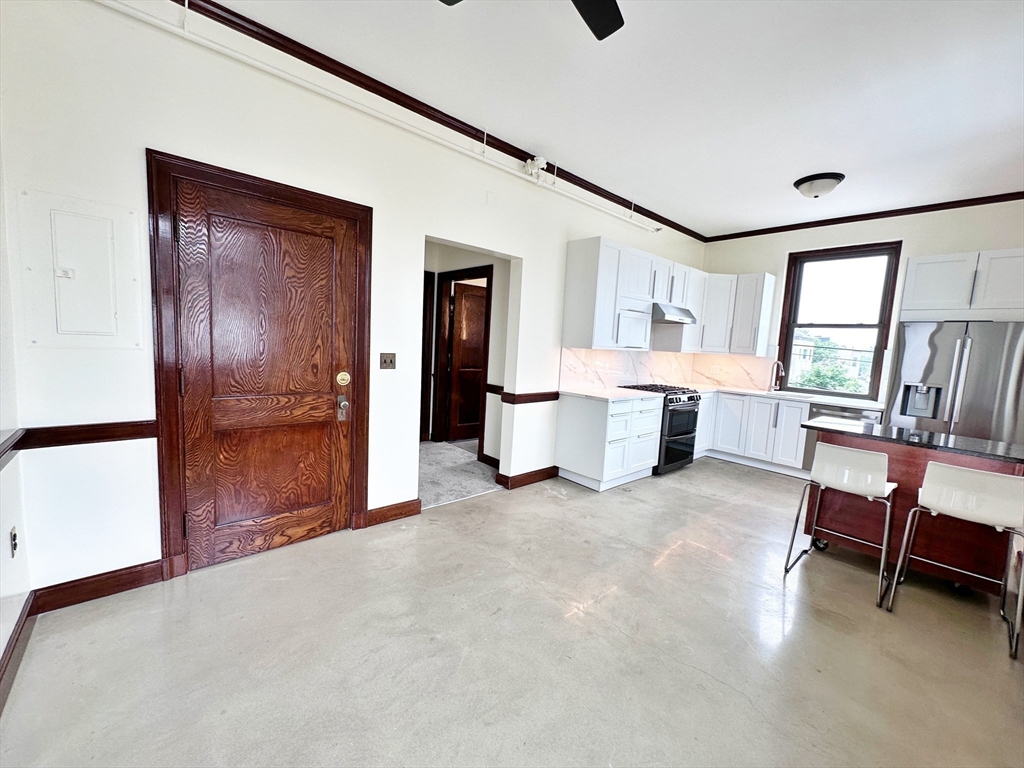 1 bed, 1 bath apartment for rent at 154 Maverick St Unit 301, East Boston — photo 6 of 20