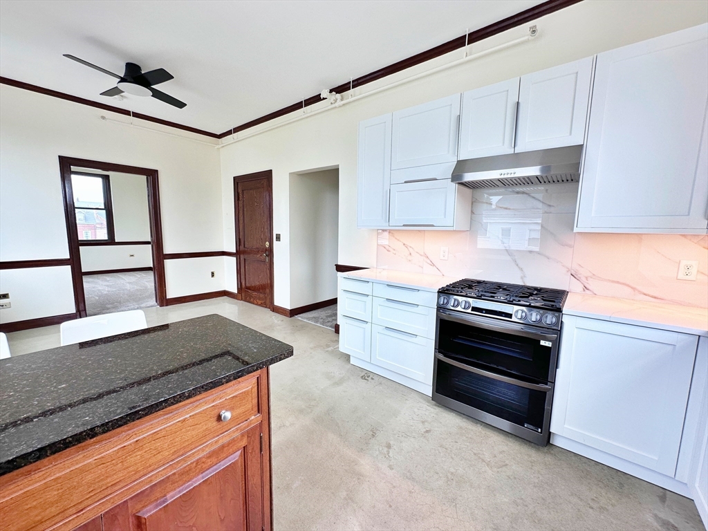 1 bed, 1 bath apartment for rent at 154 Maverick St Unit 301, East Boston — photo 5 of 20
