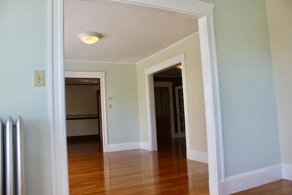 3 bed, 1 bath apartment for rent at 154 Mount Vernon St Unit 2, Malden — photo 10 of 21