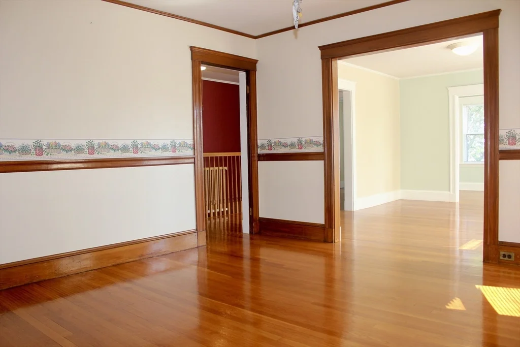 3 bed, 1 bath apartment for rent at 154 Mount Vernon St Unit 2, Malden — photo 1 of 21