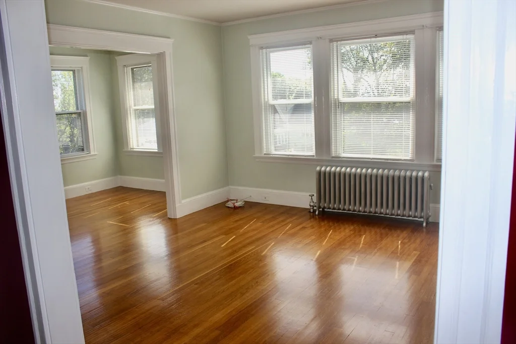 3 bed, 1 bath apartment for rent at 154 Mount Vernon St Unit 2, Malden — photo 7 of 21