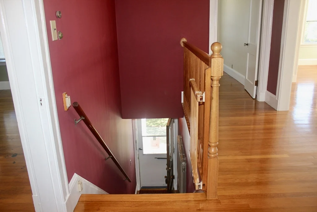 3 bed, 1 bath apartment for rent at 154 Mount Vernon St Unit 2, Malden — photo 2 of 21
