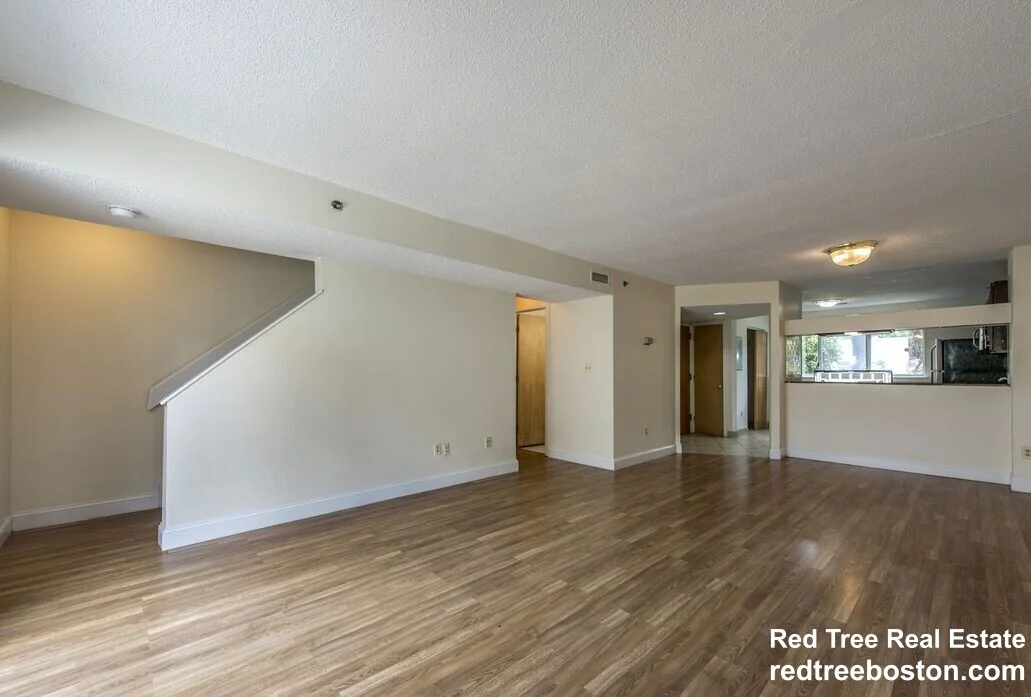 2 bed, 1.5 bath apartment for rent at 154 North Beacon St Unit A1, Brighton — photo 2 of 5