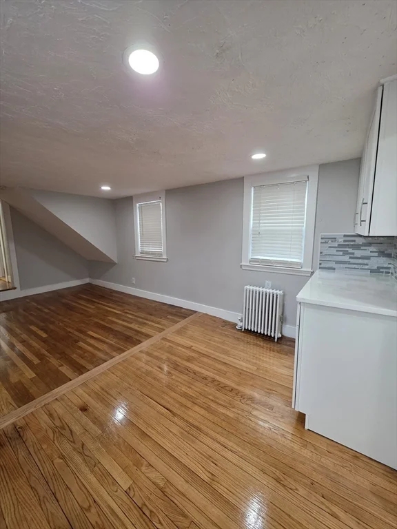 2 bed, 1 bath apartment for rent at 154 Pleasant St Unit 2, Marlborough — photo 8 of 27
