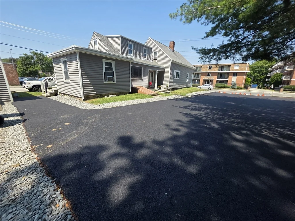 2 bed, 1 bath apartment for rent at 154 Pleasant St Unit 2, Marlborough — photo 23 of 27