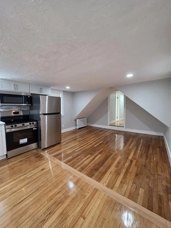 2 bed, 1 bath apartment for rent at 154 Pleasant St Unit 2, Marlborough — photo 9 of 27