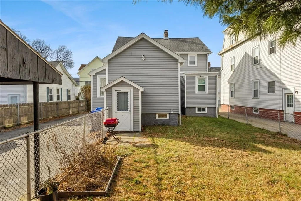 1 bed, 1 bath apartment for rent at 154 Summit St Unit 2, Pawtucket — photo 8 of 22