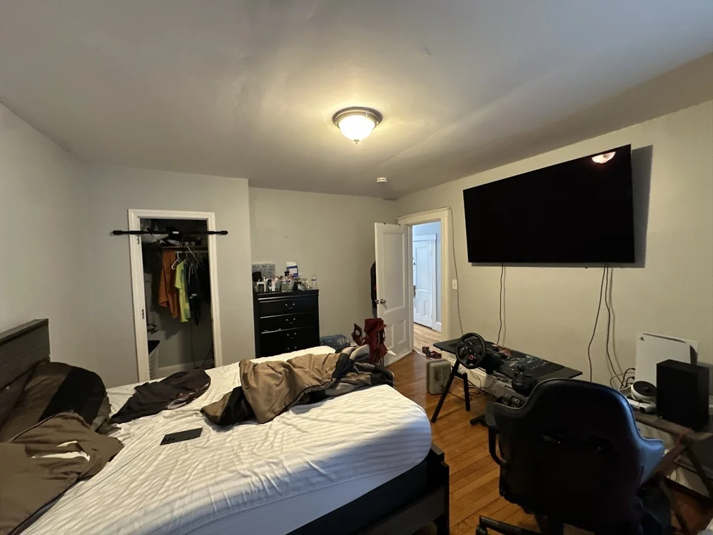 3 bed, 1 bath apartment for rent at 154 Vine St Unit 1, Everett — photo 6 of 22