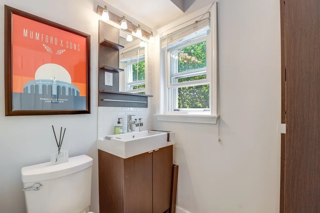 2 bed, 1 bath apartment for rent at 154 W 3rd St Unit 154, South Boston — photo 22 of 26