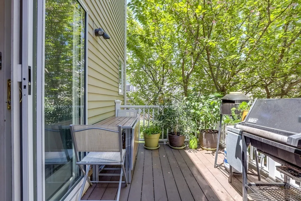 2 bed, 1 bath apartment for rent at 154 W 3rd St Unit 154, South Boston — photo 24 of 26