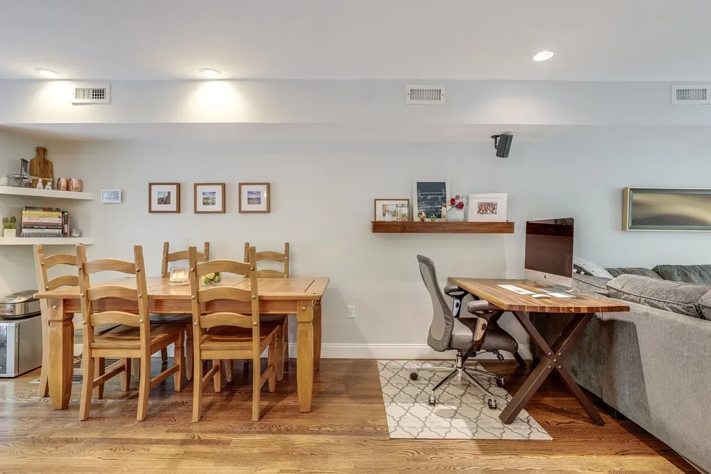 2 bed, 1 bath apartment for rent at 154 W 3rd St Unit 154, South Boston — photo 5 of 26