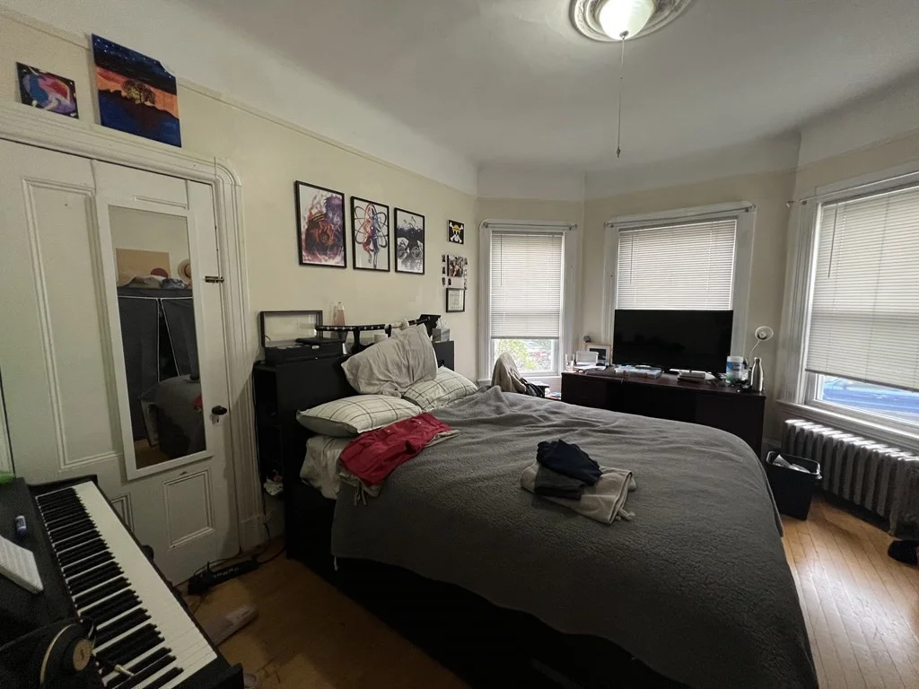 3 bed, 1 bath apartment for rent at 154 Walnut St Unit 1, Somerville — photo 8 of 17