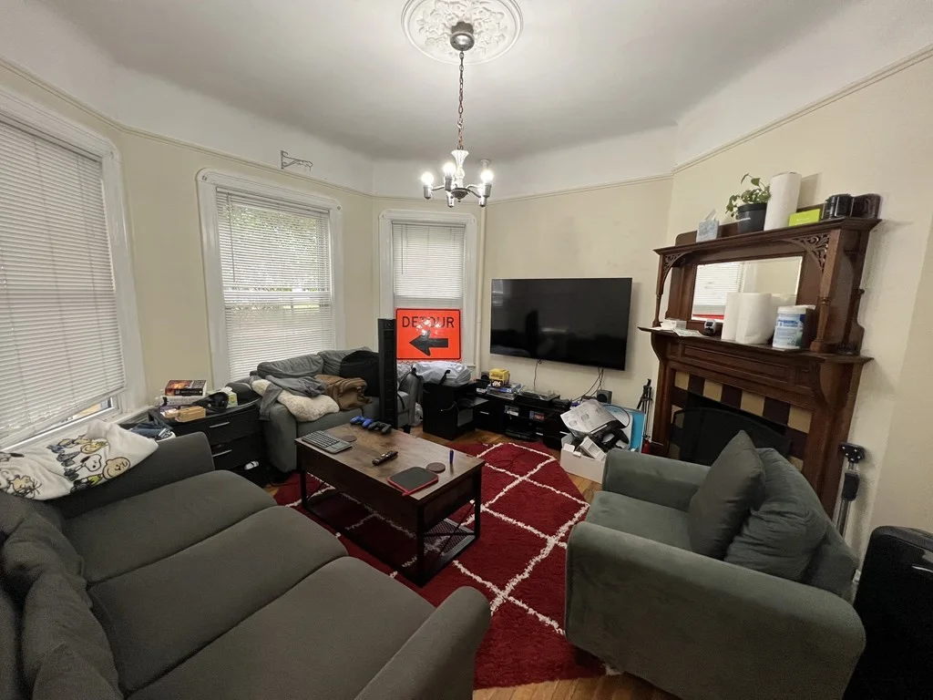 3 bed, 1 bath apartment for rent at 154 Walnut St Unit 1, Somerville — photo 1 of 17
